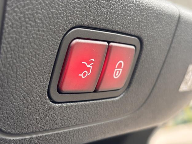 MERCEDES-BENZ CLA Coupé CLA 350 4MATIC avec technologie EQ Limited Edition  CLA 350 4MATIC avec technologie EQ Limit