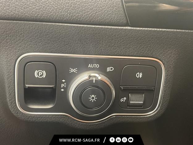 MERCEDES-BENZ GLA 200 d AMG Line  