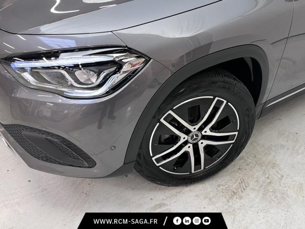 MERCEDES-BENZ GLA 200 Progressive Line  