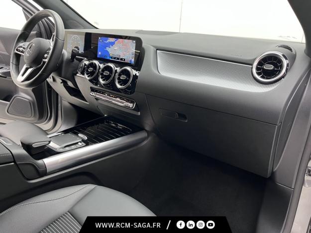 MERCEDES-BENZ GLA 200 Progressive Line  