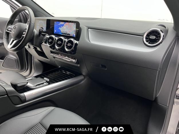 MERCEDES-BENZ GLA 200 Progressive Line  