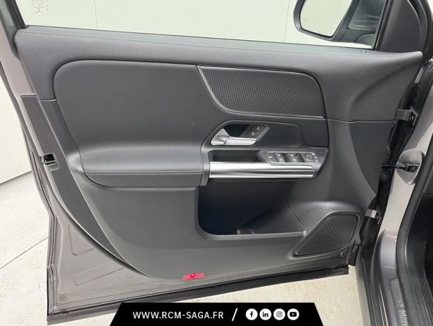 MERCEDES-BENZ GLA 200 Progressive Line  