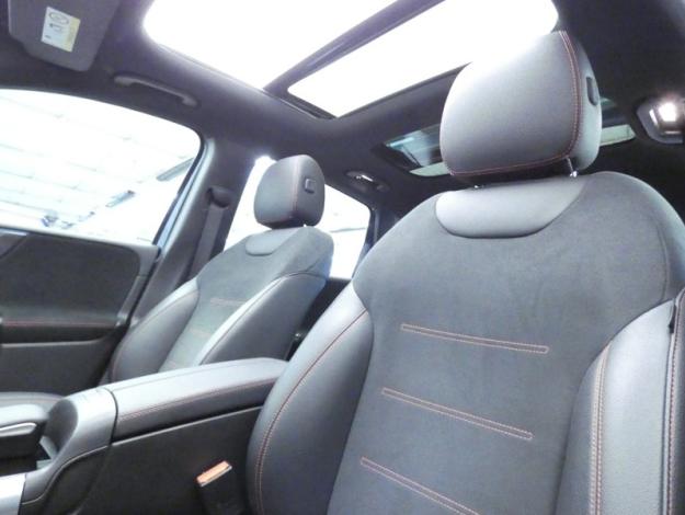 MERCEDES-BENZ Classe B 180 d AMG Line Edition  