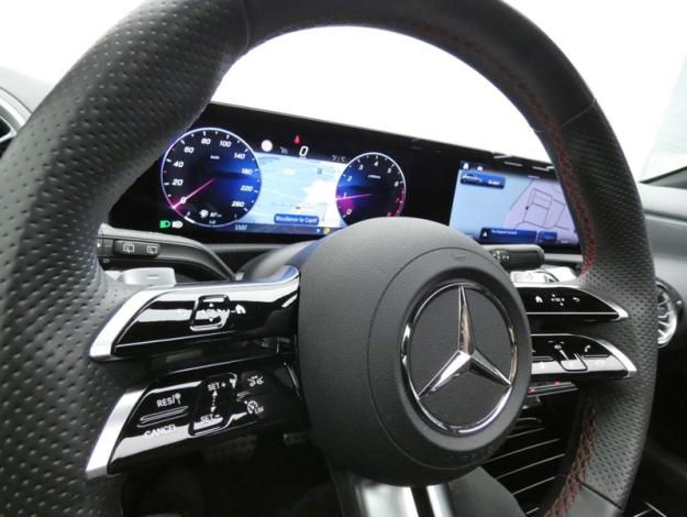MERCEDES-BENZ Classe A 200 AMG Line  