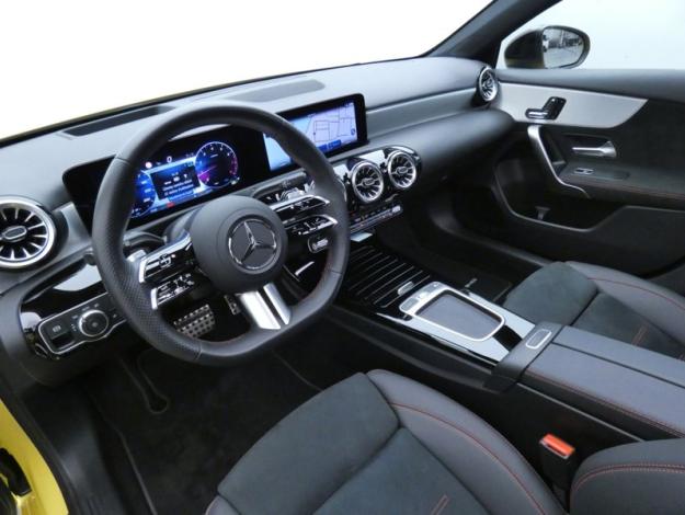 MERCEDES-BENZ Classe A 200 AMG Line  