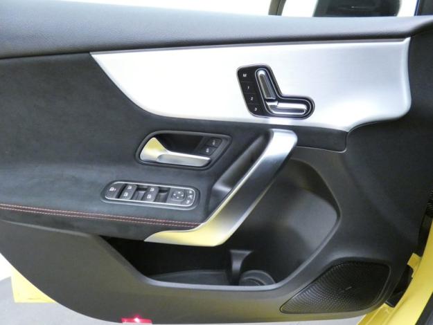 MERCEDES-BENZ Classe A 200 AMG Line  