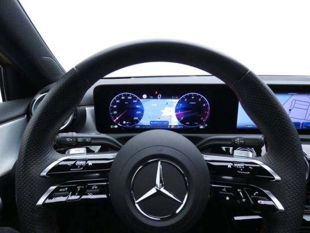 MERCEDES-BENZ Classe A 200 AMG Line  