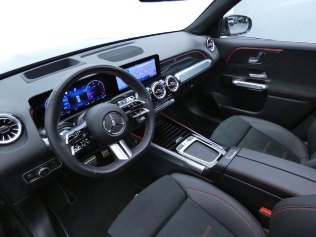 MERCEDES-BENZ GLB 200 d AMG Line  