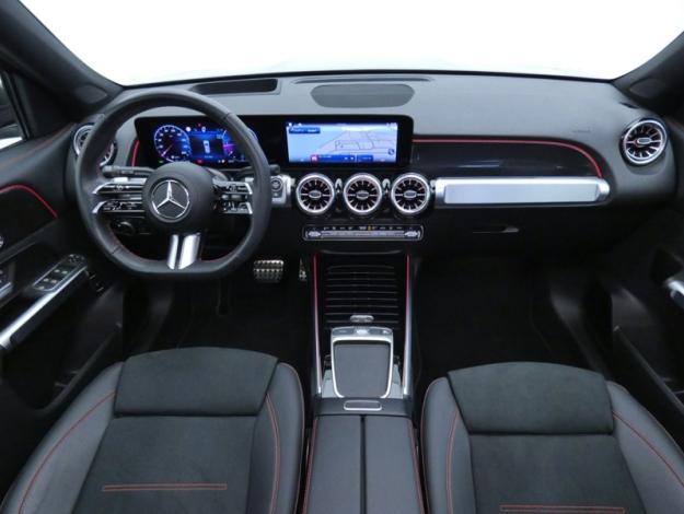 MERCEDES-BENZ GLB 200 d AMG Line  