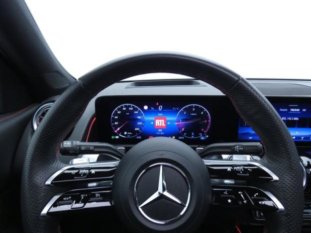 MERCEDES-BENZ GLB 200 d AMG Line  