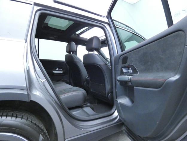 MERCEDES-BENZ GLB 200 d AMG Line  