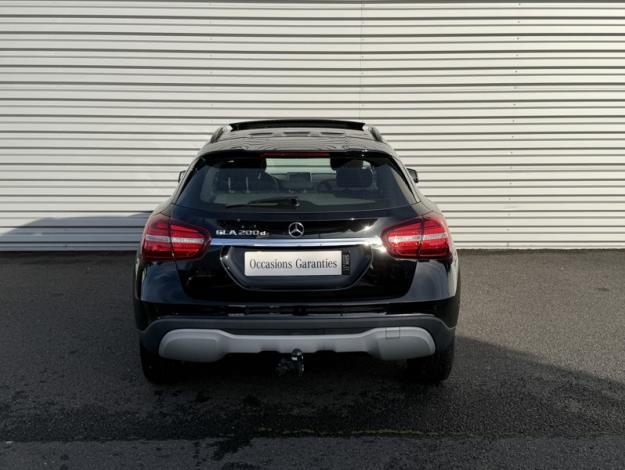 MERCEDES-BENZ GLA 200 d Intuition  