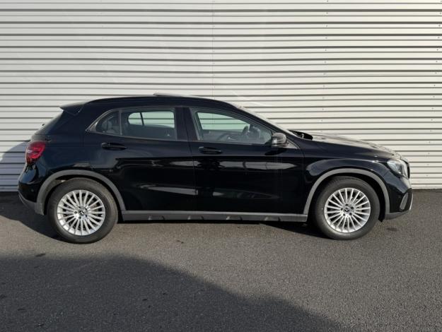 MERCEDES-BENZ GLA 200 d Intuition  