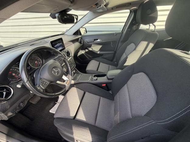 MERCEDES-BENZ GLA 200 d Intuition  