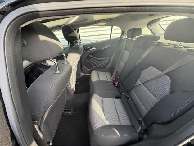 MERCEDES-BENZ GLA 200 d Intuition  