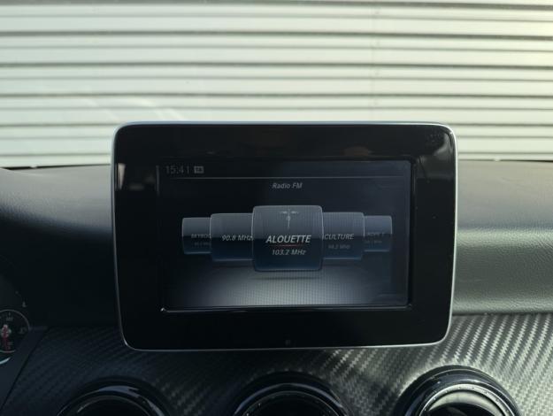 MERCEDES-BENZ GLA 200 d Intuition  