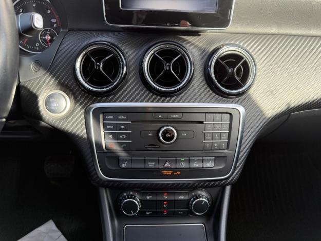 MERCEDES-BENZ GLA 200 d Intuition  