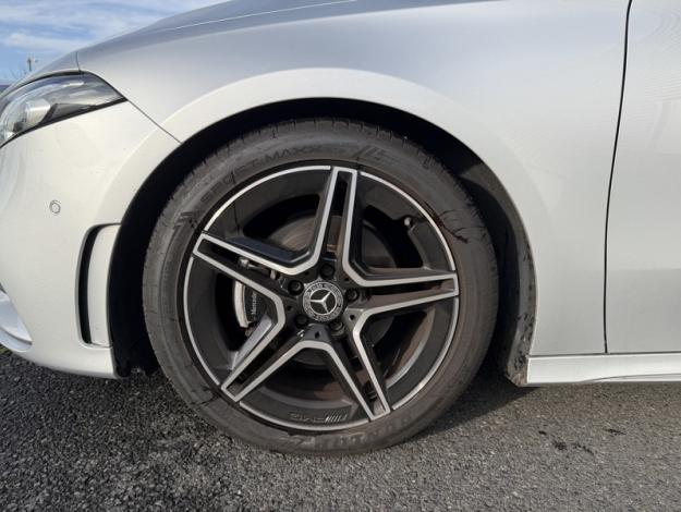 MERCEDES-BENZ Classe A 180 AMG Line  