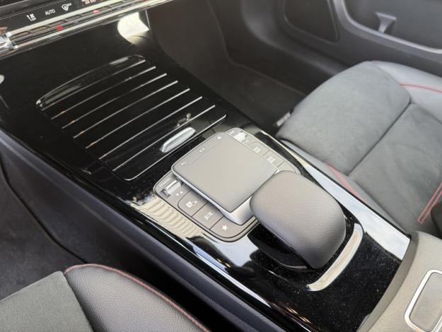 MERCEDES-BENZ Classe A 180 AMG Line  