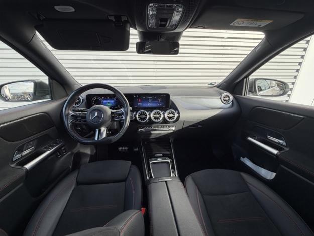 MERCEDES-BENZ GLA 250 e AMG Line  