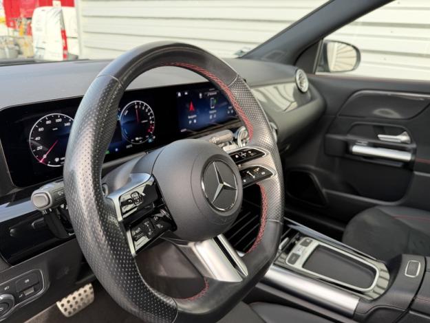 MERCEDES-BENZ GLA 250 e AMG Line  