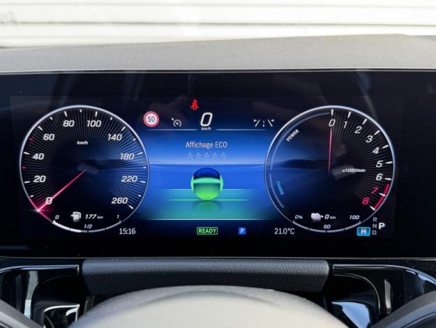 MERCEDES-BENZ GLA 250 e AMG Line  