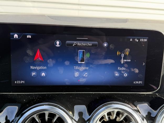 MERCEDES-BENZ GLA 250 e AMG Line  