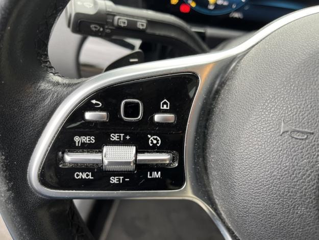 MERCEDES-BENZ GLA 200 Business Line  