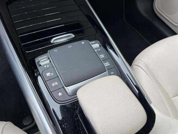 MERCEDES-BENZ GLA 200 Business Line  