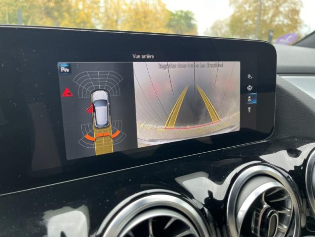 MERCEDES-BENZ GLA 200 Business Line  