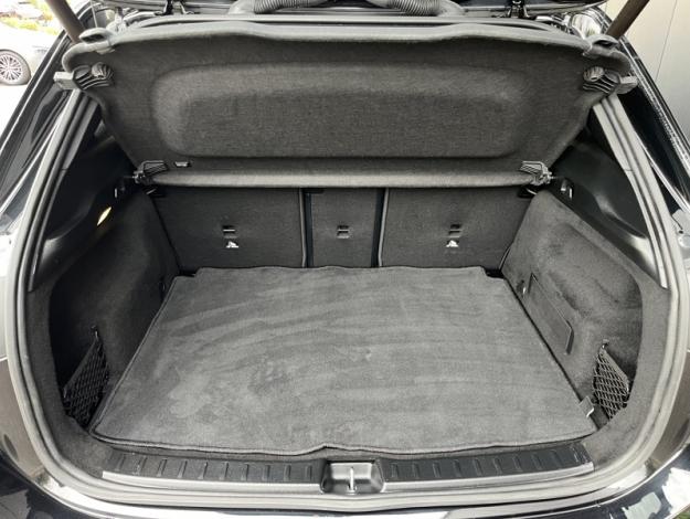 MERCEDES-BENZ GLA 200 d AMG Line  