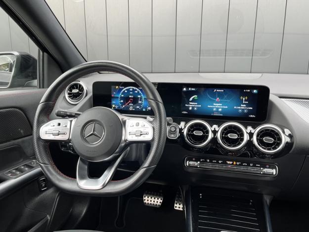 MERCEDES-BENZ GLA 200 d AMG Line  
