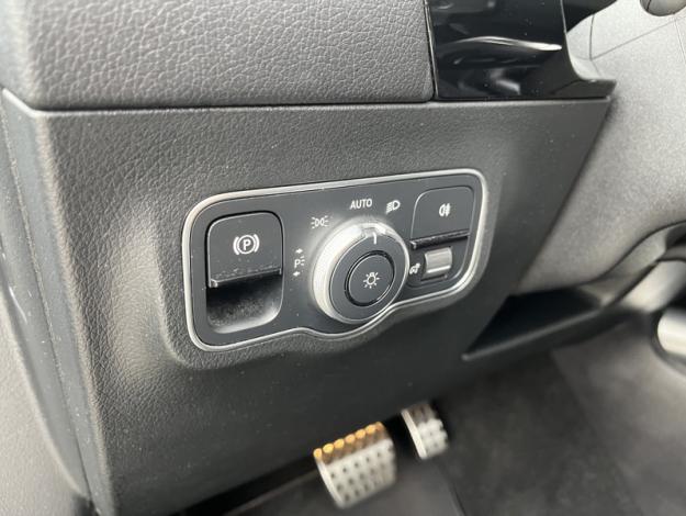 MERCEDES-BENZ GLA 200 d AMG Line  