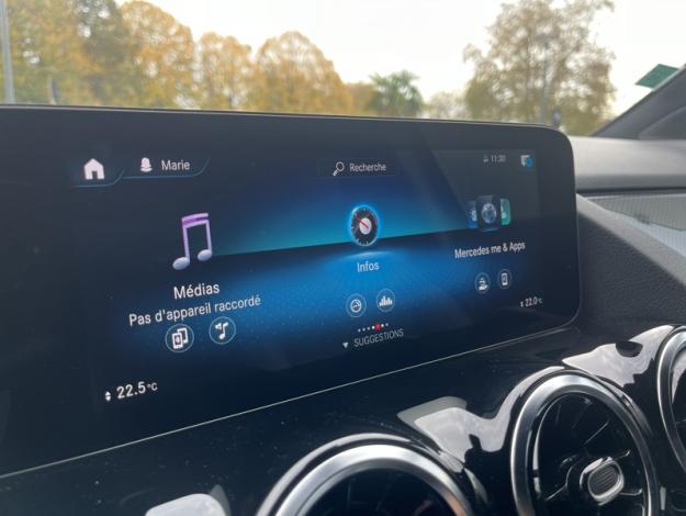 MERCEDES-BENZ GLA 200 d AMG Line  