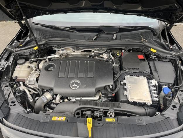 MERCEDES-BENZ GLA 200 d AMG Line  