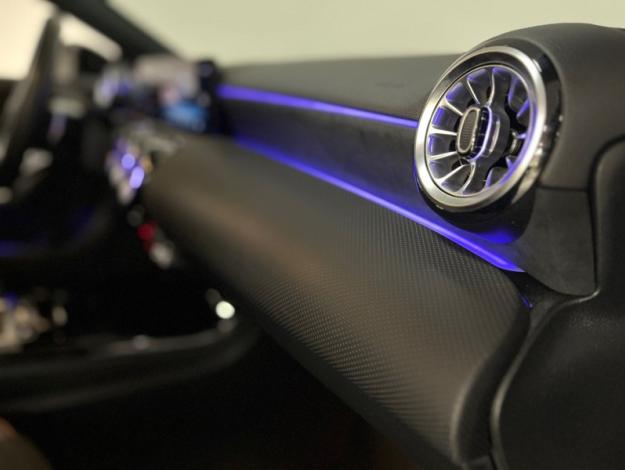 MERCEDES-BENZ Classe A 180 AMG Line  