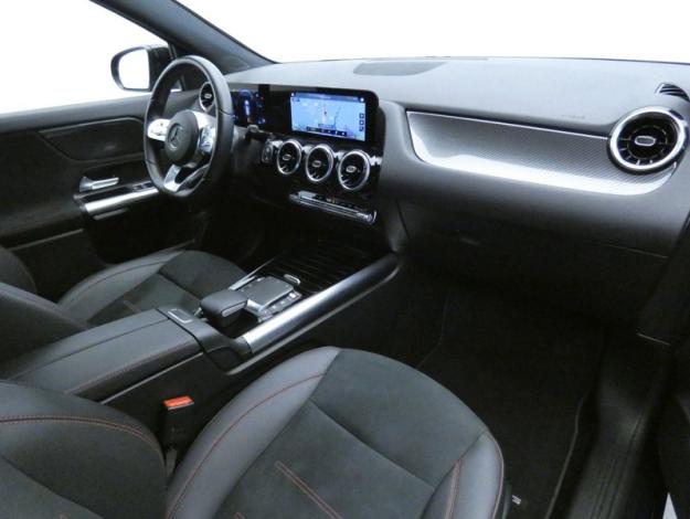 MERCEDES-BENZ GLA 200 d AMG Line  