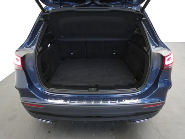 MERCEDES-BENZ GLA 200 d AMG Line  