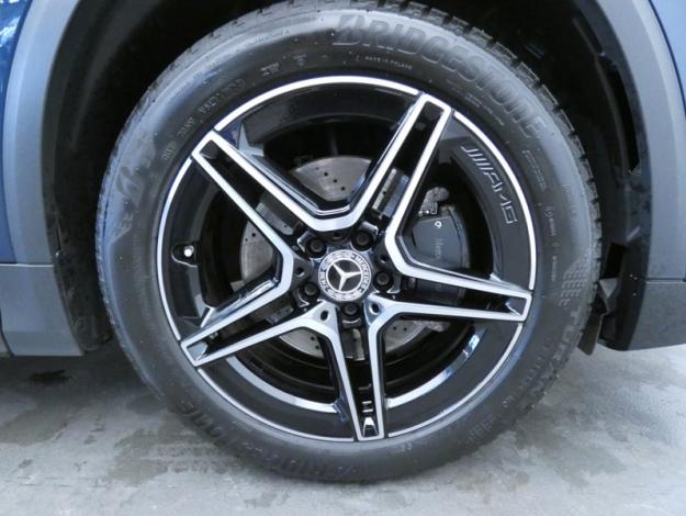 MERCEDES-BENZ GLA 200 d AMG Line  