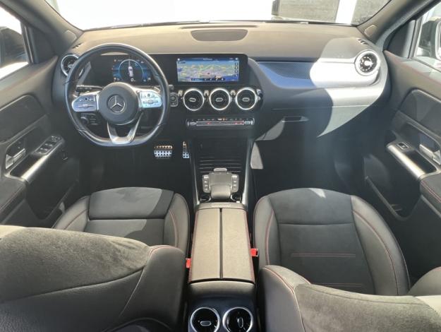 MERCEDES-BENZ GLA 200 d AMG Line  