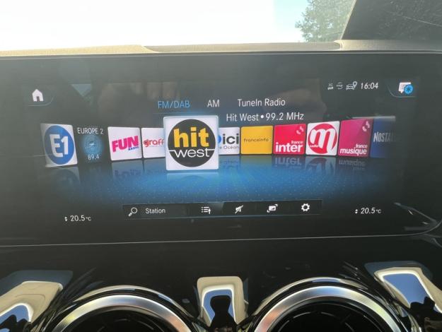 MERCEDES-BENZ GLA 200 d AMG Line  