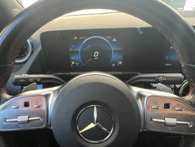 MERCEDES-BENZ GLA 200 d AMG Line  