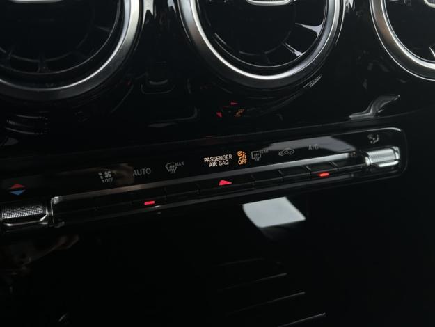 MERCEDES-BENZ Classe A 180 d Progressive Line  