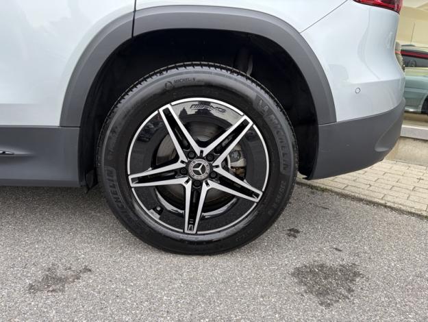 MERCEDES-BENZ EQB 250 + AMG Pack Night 7places Pano  