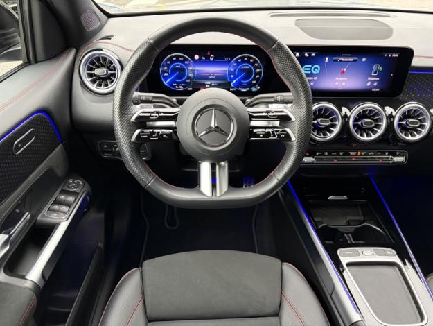 MERCEDES-BENZ EQB 250 + AMG Pack Night 7places Pano  