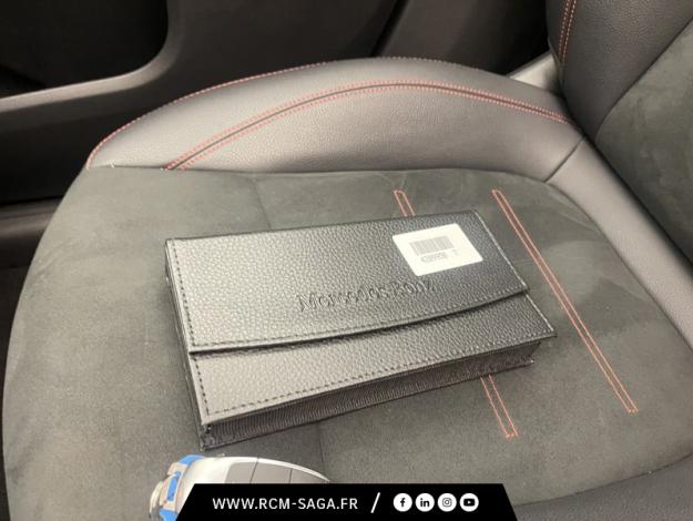 MERCEDES-BENZ GLA 250 e Hybrid EQ AMG Line  