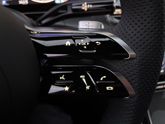 MERCEDES-BENZ GLC SUV GLC 300 de Hybrid EQ 4MATIC AMG Line +  GLC 300 de Hybrid EQ 4MATIC AMG Line +