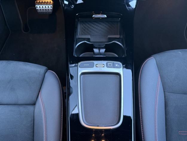 MERCEDES-BENZ Classe A 250 e Hybrid EQ AMG Line  