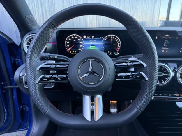 MERCEDES-BENZ Classe A 250 e Hybrid EQ AMG Line  