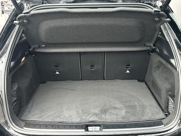 MERCEDES-BENZ GLA 180 Progressive Line  